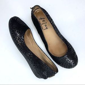 4/$25 French Sole fs/ny Zeppa wedge embossed